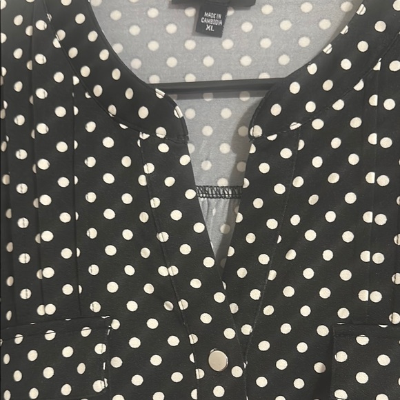 Cocomo Black and White Buttoned Mandarin Collar Blouse - Picture 6 of 8